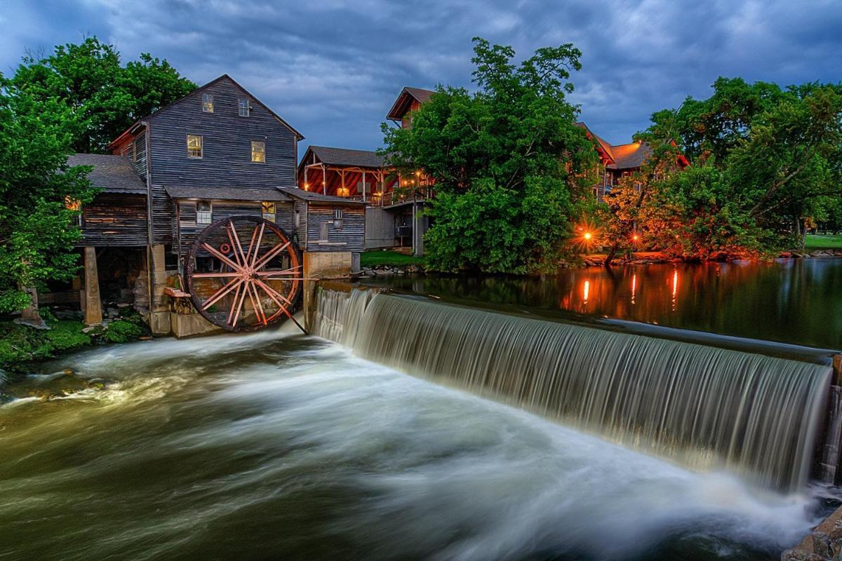 Key Lime Pie, Hot Tub,Wifi, 1089 Free Tickets Each Paid Day, Dollywood And More Гетлинбург Екстериор снимка