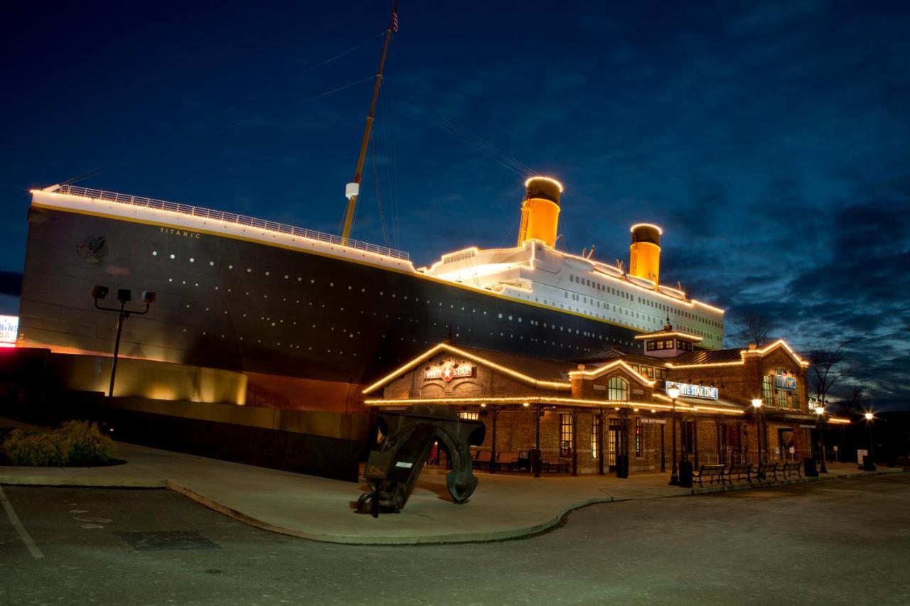 Key Lime Pie, Hot Tub,Wifi, 1089 Free Tickets Each Paid Day, Dollywood And More Гетлинбург Екстериор снимка
