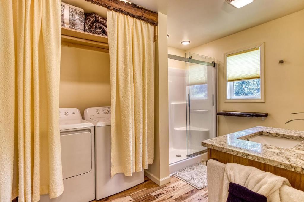 Key Lime Pie, Hot Tub,Wifi, 1089 Free Tickets Each Paid Day, Dollywood And More Гетлинбург Екстериор снимка