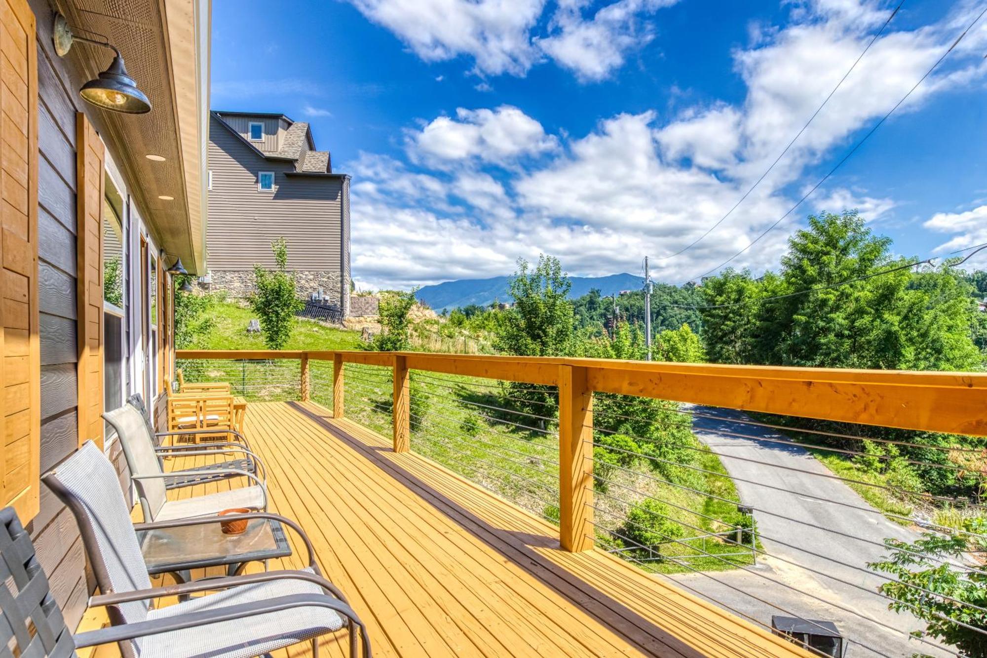 Key Lime Pie, Hot Tub,Wifi, 1089 Free Tickets Each Paid Day, Dollywood And More Гетлинбург Екстериор снимка