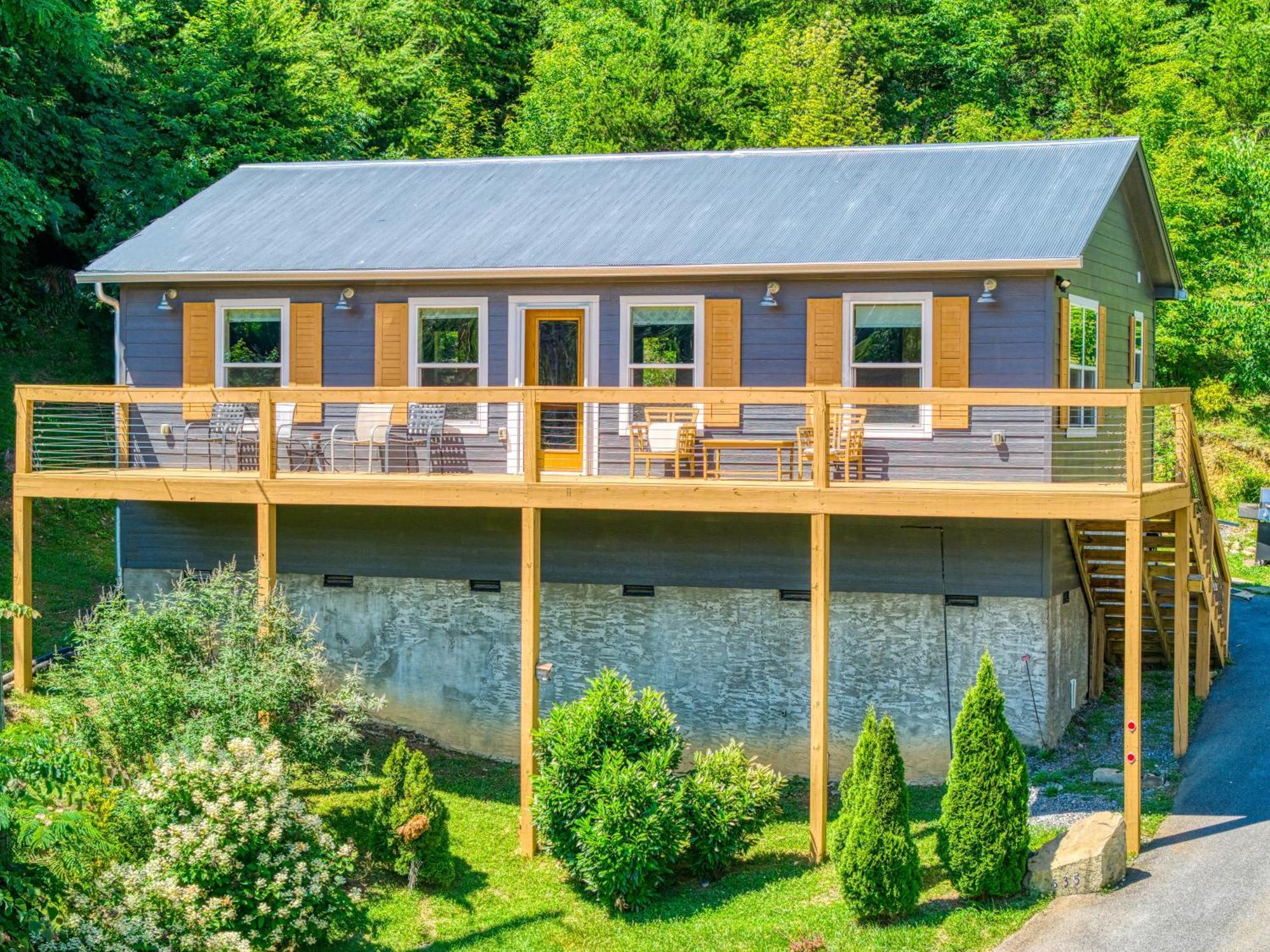 Key Lime Pie, Hot Tub,Wifi, 1089 Free Tickets Each Paid Day, Dollywood And More Гетлинбург Екстериор снимка